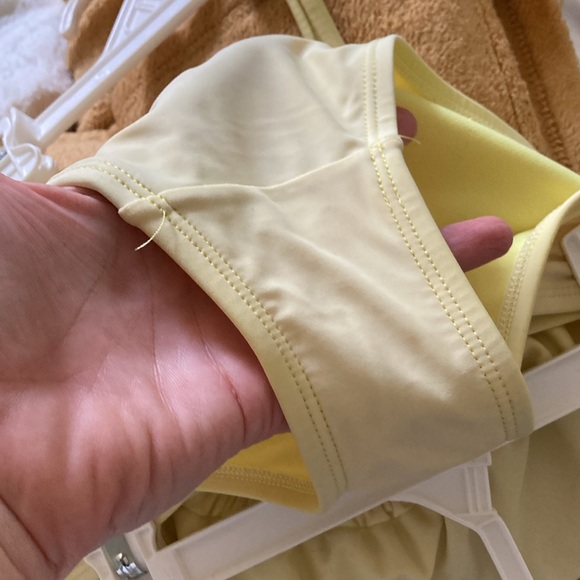 Adorable yellow bikini with gold accents top large 11/13 bottom medium - Picture 5 of 12